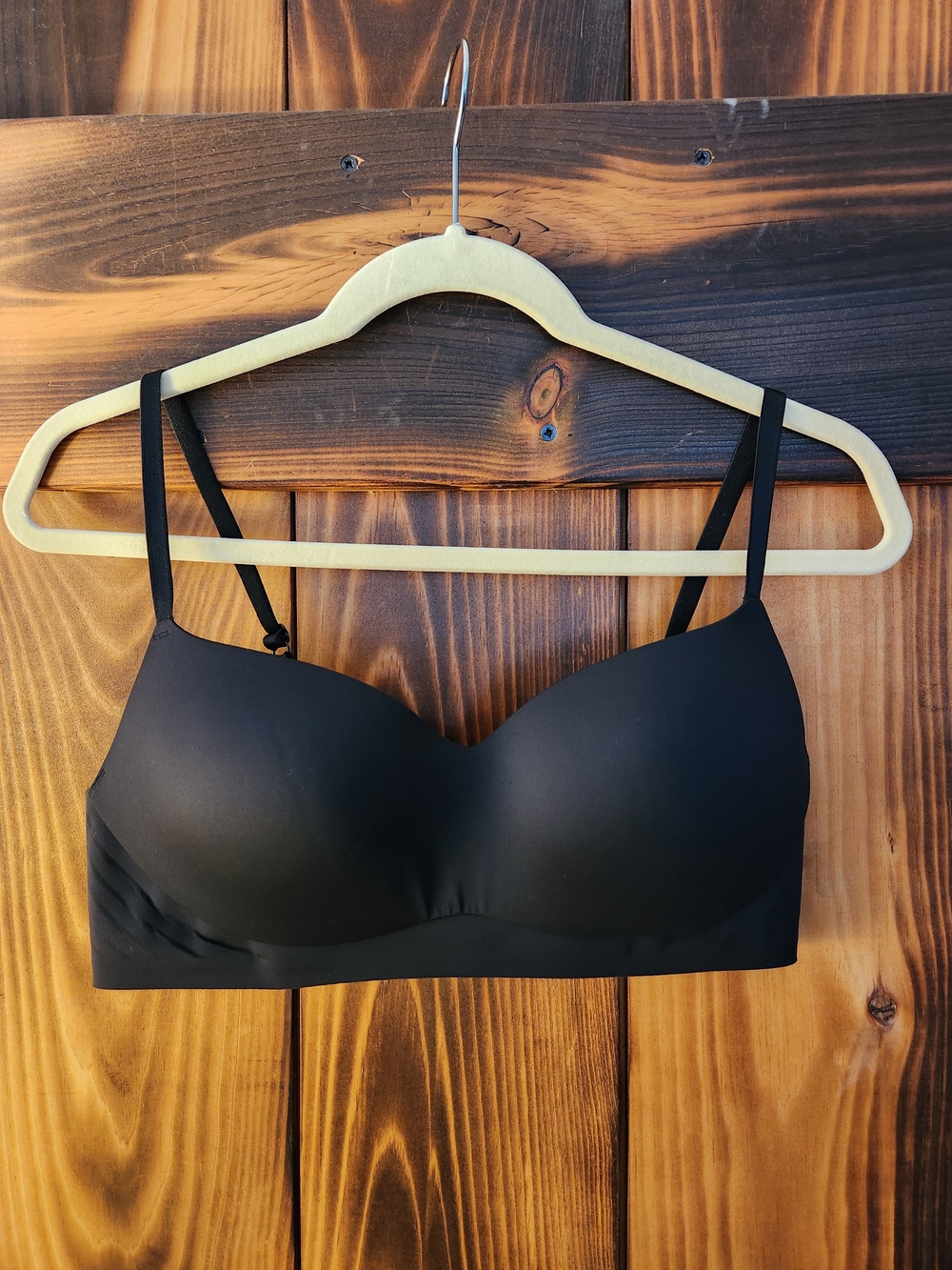 Everyday Smooth Black T-Shirt Bra - Lightly Molded Support